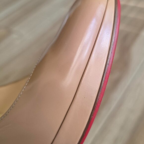 Christian Louboutin Simple Nude Patent Leather Pumps Eur. 35.5 - Picture 10 of 12
